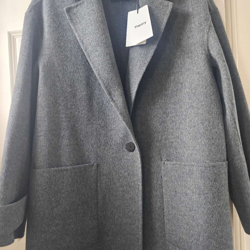 Theory easy one button coat Double-Face Wool-Cashmere in Grey - Picture 4 of 8